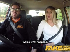 Grosser arsch, Grosser schwanz, Blasen, Tschechisch, Hundestellung, Im freien, Öffentlich, Realität