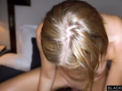 Grote lul, Blond, Lul, Sperma in gezicht, Interraciaal, Likken, Kut duiken, Rijden