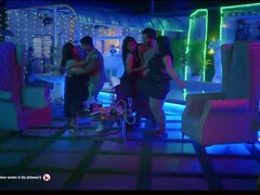 Asiático, Verga grande, Mamada, Grupo, Sexo duro, Ama de casa, Indio, Esposa