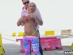 Amatoriale, Tette grandi, Bionda, Pompino, Venire in bocca, Hardcore, Rasata, Tatuaggi