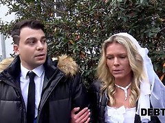 Sposa, Hd, Mamma che vorrei scoparmi, Soldi, Realtà, Grezzo, Calze, Tatuaggi