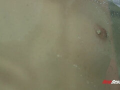 Brunetka, Dildo, Masturbace, Přírodní prsa, Sólo, Teenka, Kozičky, Hračky