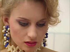 Alluring cougar temptress exciting Retro porn scene