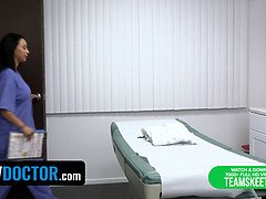 Horny Doctor And Assistant Helps Blonde Teen Patient Gets Her Pussy Juice Flows Again