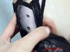 The beautiful woman secretly asked her best friends boyfrie