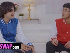 Desperate step-sisters are desperate to get cosplay characters at CUMICON!