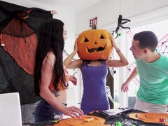 Stepmom's Head Stucked In Halloween Pumpkin, Stepson Helps With His Big Dick! - Tia Cyrus, Johnny