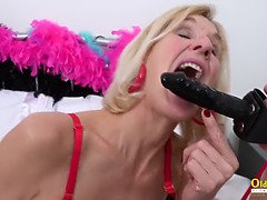 Blondýna, Puma, Lesbické, Masturbace, Dospělé, Milf žcbp, Pička, Nevlastní máma