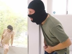 Naked babe fucked a horny burglar