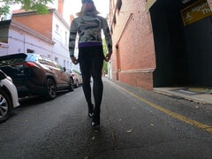 Amaterji, Blondinka, Pete, Spodnje perilo, Samozadovoljevanje, Zunaj, Solo, Dokolenke