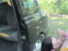 Amatéři, Auto, Stříkání spermatu, Na obličej, Prstění, Výprask, Venku, Pička