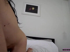 Amatööri, Iso perse, Isot tissit, Ruskeahiuksinen, Spermashotti, Äiti jota haluaisin panna, Näkökulma pov, Äitipuoli