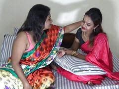 Two Unsatisfied House Wife Met and Made a Superb Lesbo Session with All Dirty Talk in Hindi