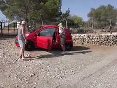 Ερασιτέχνης, Μεγάλα βυζιά, Πίπα, Σπέρμα στο στόμα της, Σκληρό, Εκτός, Τατουάζ, Τρίο