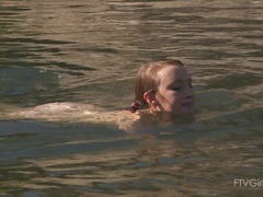 En gros plan de très près, Extrême, Massage, Public, Solo