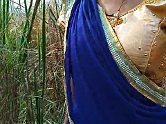 Village Outdoor Sex In Khet - Big Natural Tits Hindi Show