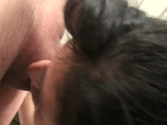 Brunetka, Stříkání spermatu, Na pejska, Evropské, Přírodní prsa, Realita, Španělské, Teenka