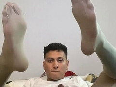 Leie, Grosser schwanz, Füsse, Handjob, Masturbation, Solo