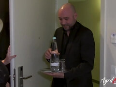 Tekintélyes didik, Angol, Kugár, Ujjazás, Nagyi, Hd, Nuni, Durva