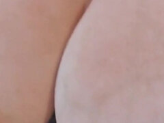 Mooie dikke vrouwen, Natuurlijke tieten