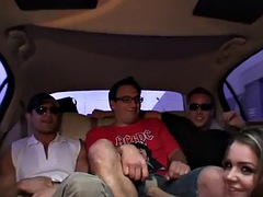 Amatorka, Niemowlę, Duży kutas, Samochód, Obciąganie, Jazda konna, Nastolatki, Trójkąt