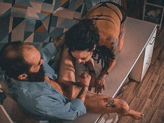 커플, 입에 사정, 핸드잡, 마사지, 나이든, 밀프, 전립선, 문신