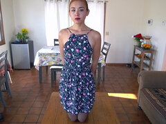 18 ans, Amateur, Tir de sperme, Faciale, Rousse roux, Esclave, Adolescente