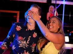 Anál, Velký zadek, Klub, Na pejska, Podpatky, Ječení, Odstraňování, Tetování