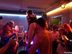 Krásky, Kuřba, Péro, Skupina, Hd, Mezirasové, Milf žcbp, Kozičky