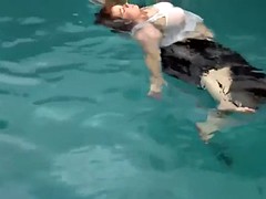 enormous boobs swimming