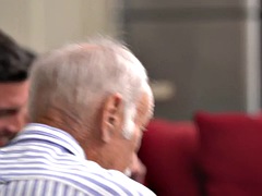 Dont Wake Grandpa - S15:E5