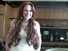 De facto Redhead Lucy Pale Skin Pink Breasts 2