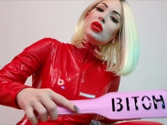 Bdsm, Blondýna, Fetiš, Různé pohledy, Sólo, Tetování