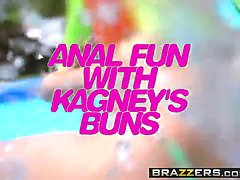 Kagney Linn Karter and Keiran Lee's wet butts get the best of them in Brazzers' Big Wet Butts video