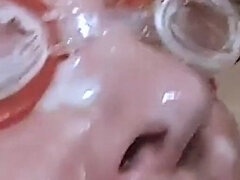 Amatéři, Blondýna, Kuřba, Bukkake, Sperma v puse, Pissing, Kozičky