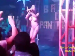 Baile da panterona: sex show striptease performance