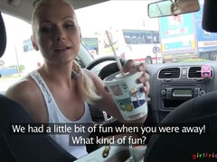 Auto, Prstovanie, Priateľka, Lesbické, Výprask, Vonku, Pička, Švédska rojka