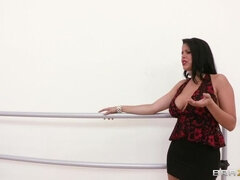 Bundão, Peitos grandes, Morena, Masturbação, Punheta, Latina, Pontos de vista, Tatuagem