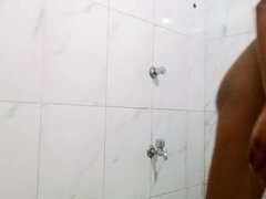 18 anos, Amador amadora, Peludoa, Ducha chuveiro, Magrinha, Solo chão, Adolescente