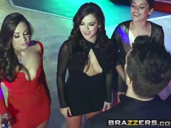 Abigail Mac, Keisha Grey & Jessy Jone get their fake tits and assholes stretched in a wild brazzers threesome