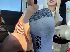 Blondína, Dildo, Fetiš nôh, Masturbácia, Vonku, Sólo, Teenka