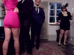 아메리카인, 드레스, 자연의 가슴, 면도된, 소프트코어, 문신, 청소년, 젖가슴