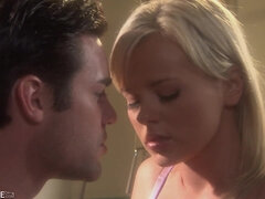 Kuusysi, Blondi, Suihinotto, Rintava, Spermashotti, Naamallinen, Latinankieli, Vuosikerta