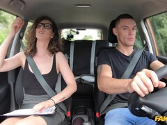 Auto, Naamallinen, Silmälasit, Selkäsauna, Itsetyydytys, Näkökulma pov, Pillu, Oppilas