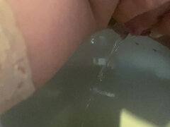 수음, 싸움, 화장실