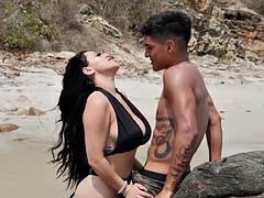 Babe, Velik kurac, Velike joške, Latinka