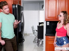 Willow Winters & Kyle Mason in Hot Blonde's Cumshot Finale / 23.8.2017