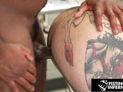 Wytrysk, Głebokie gardło, Skrajny, Gej, Wielorasowy, Orgia, Lizanie odbytu, Trójkąt