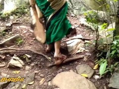 Indian Bhabhi Outdoor Sex and Cumshot with Neighbour in Jungle