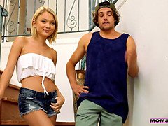 Anal, Peitos grandes, Enorme, Mãe gostosa, Gritar, Madrasta, Adolescente, Tetas